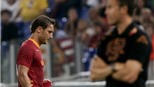 Chuyện của Roma: Totti đã... cười với Luis Enrique